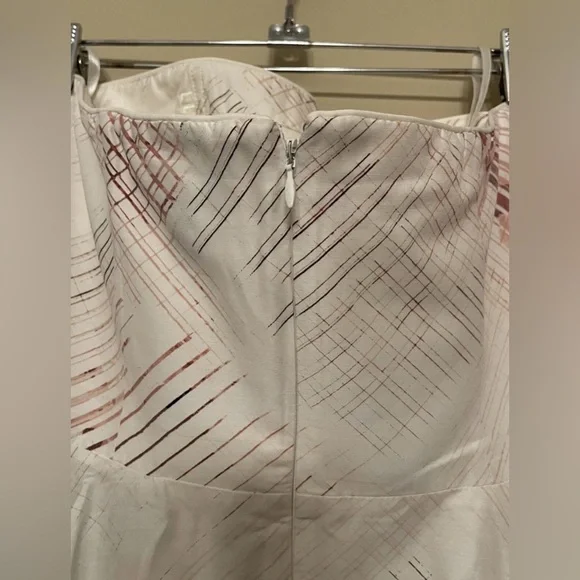 White House Black Market Strapless Fit/Flare Asymmetrical Dress Cream/Pink 10 - Picture 4 of 4